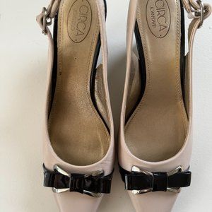 Joan and David CIrca two-tone ladies wedges shoes cream and Black size 9